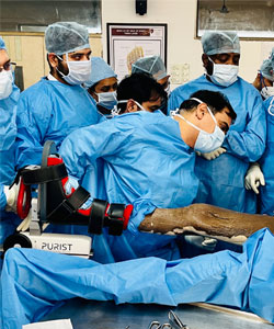 Bos Basic Arthroplasty Course with Dr Supreet Bajwa, Hip & Knee Replacement Surgeon, Mumbai, India