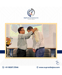 Datta meghe Award with Dr Supreet Bajwa, Hip & Knee Replacement Surgeon, Mumbai, India