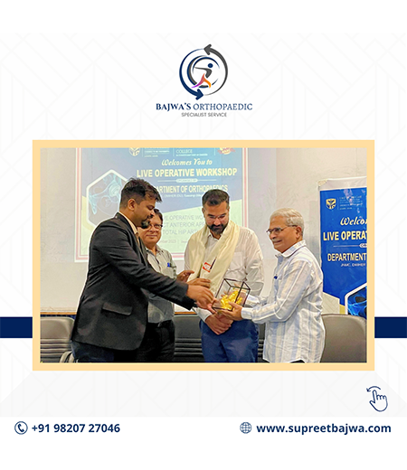 Datta meghe Award with Dr Supreet Bajwa, Hip & Knee Replacement Surgeon, Mumbai, India