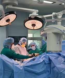 Work In Action with Dr Supreet Bajwa, Hip & Knee Replacement Surgeon, Mumbai, India