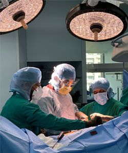 Work In Action with Dr Supreet Bajwa, Hip & Knee Replacement Surgeon, Mumbai, India