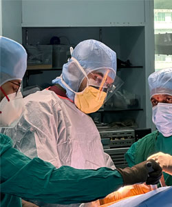 Work In Action with Dr Supreet Bajwa, Hip & Knee Replacement Surgeon, Mumbai, India