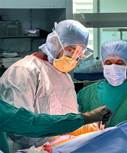 Work In Action with Dr Supreet Bajwa, Hip & Knee Replacement Surgeon, Mumbai, India