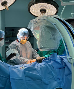 Work In Action with Dr Supreet Bajwa, Hip & Knee Replacement Surgeon, Mumbai, India